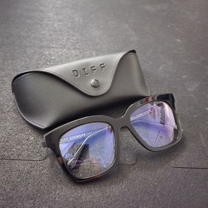 Diff Eyewear Bella Blue Light Glasses